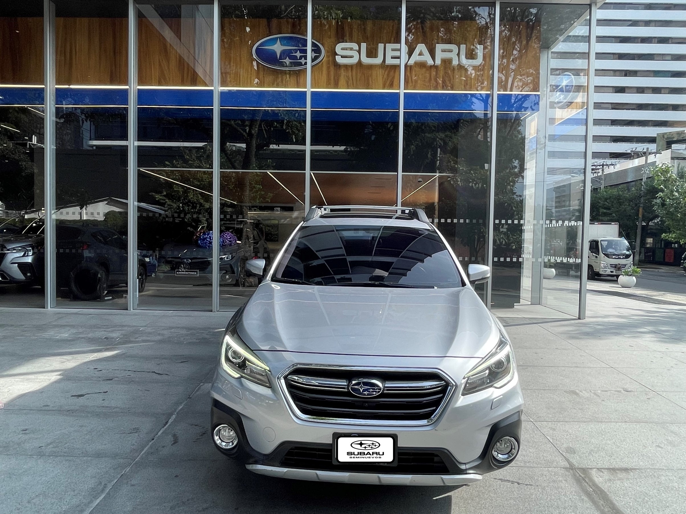 Subaru Outback 3.6L Boxer AWD